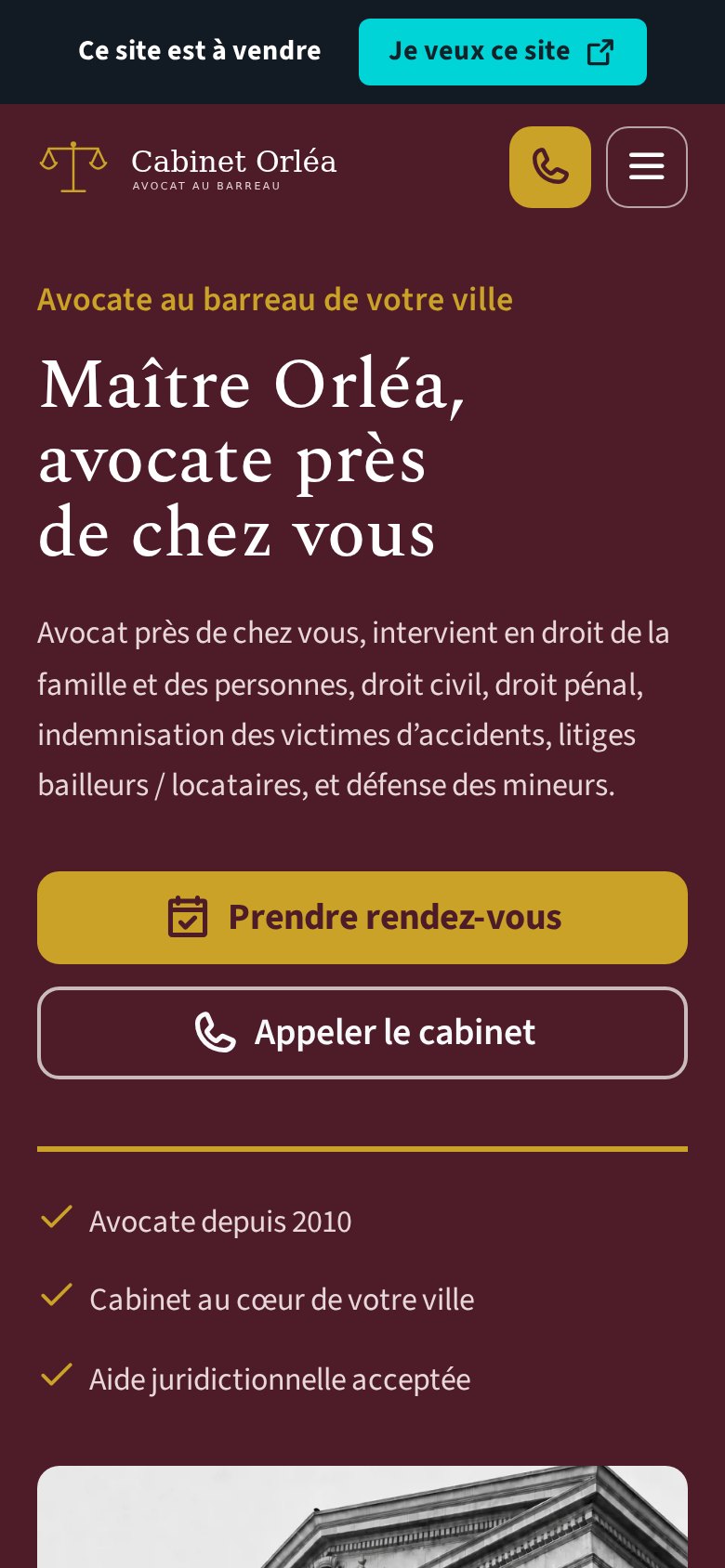 Site clé en main pour avocat, affiché sur un téléphone